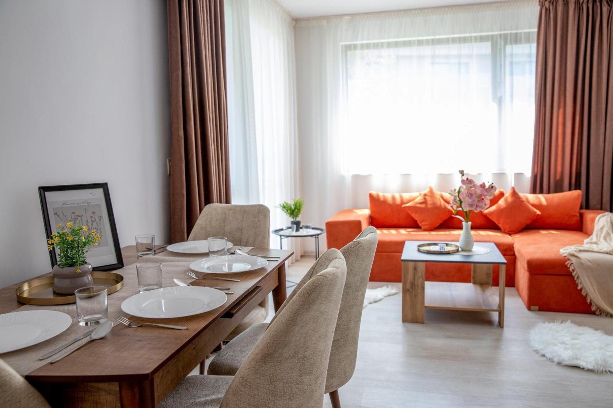 Two-Bedroom Premium Apartment St Constantin et Helena Extérieur photo